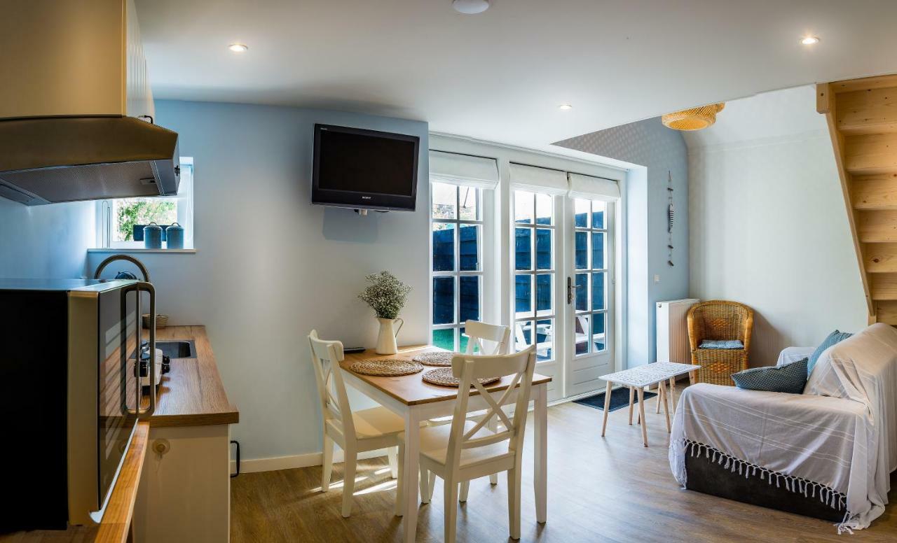 Slapen Aan De Bosweg Bed and Breakfast Zoutelande Exteriör bild